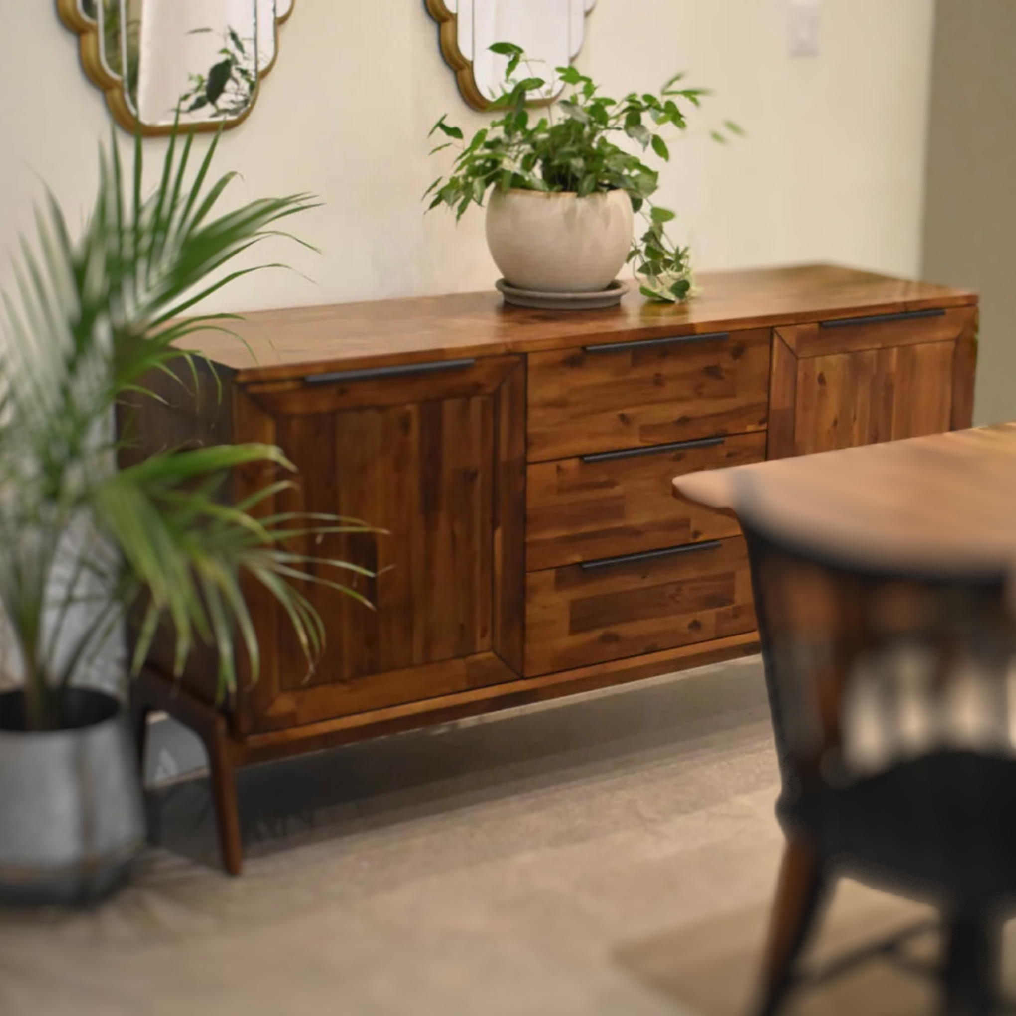 Mikael Sideboard